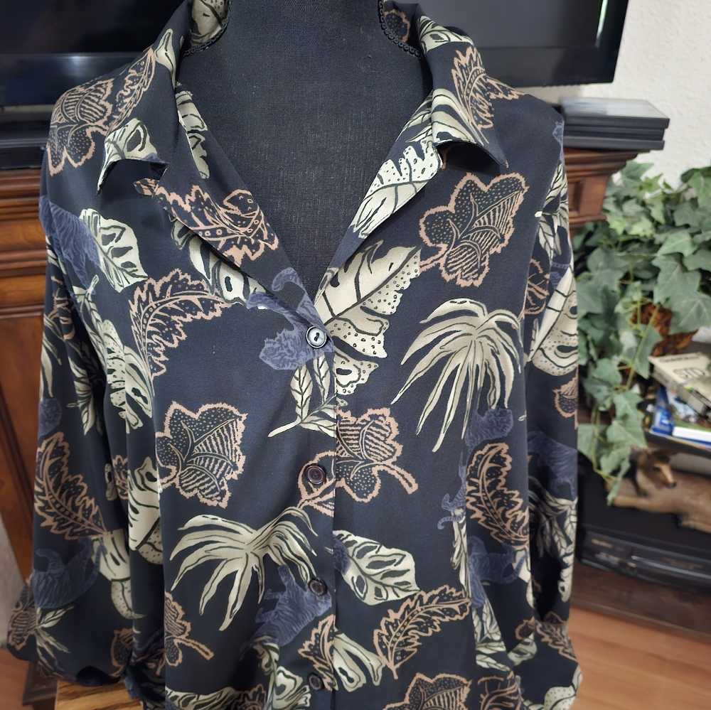 Liz Baker Black Floral Leaf Blouse Size 3x